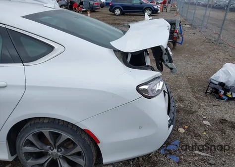 2015 Chrysler 200 C из США, поврежденный, VIN 1C3CCCCG7FN509548